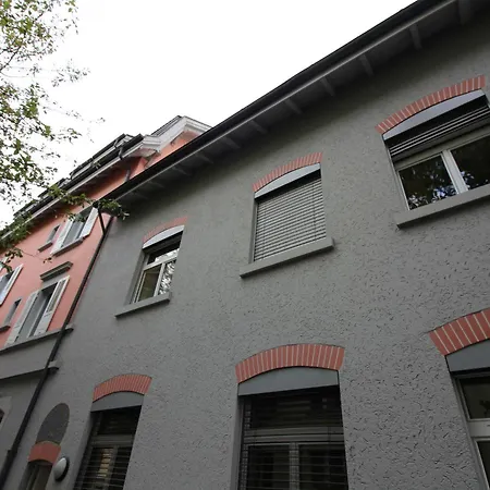 Swiss Star Oerlikon Apartment